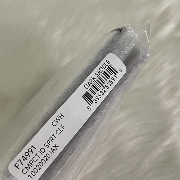 NWT Coach Brown Saddle compact ID Wallet - Picture 7 of 8